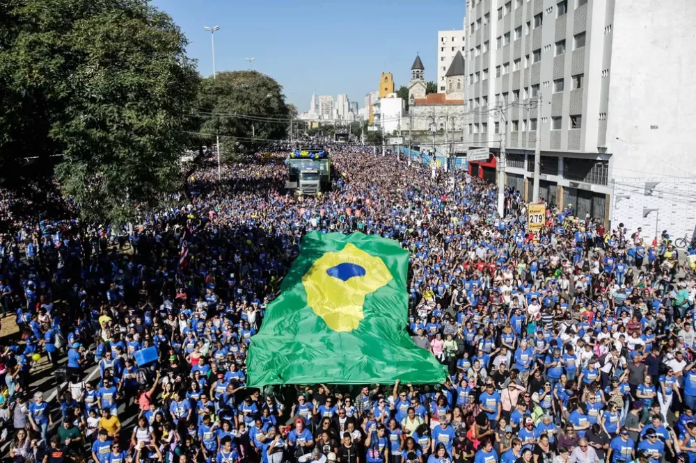 APELO E LOUVOR ESPIRITUAL - Marcha Para Jesus reúne fiéis em Ji-Paraná com louvor e evangelho 
